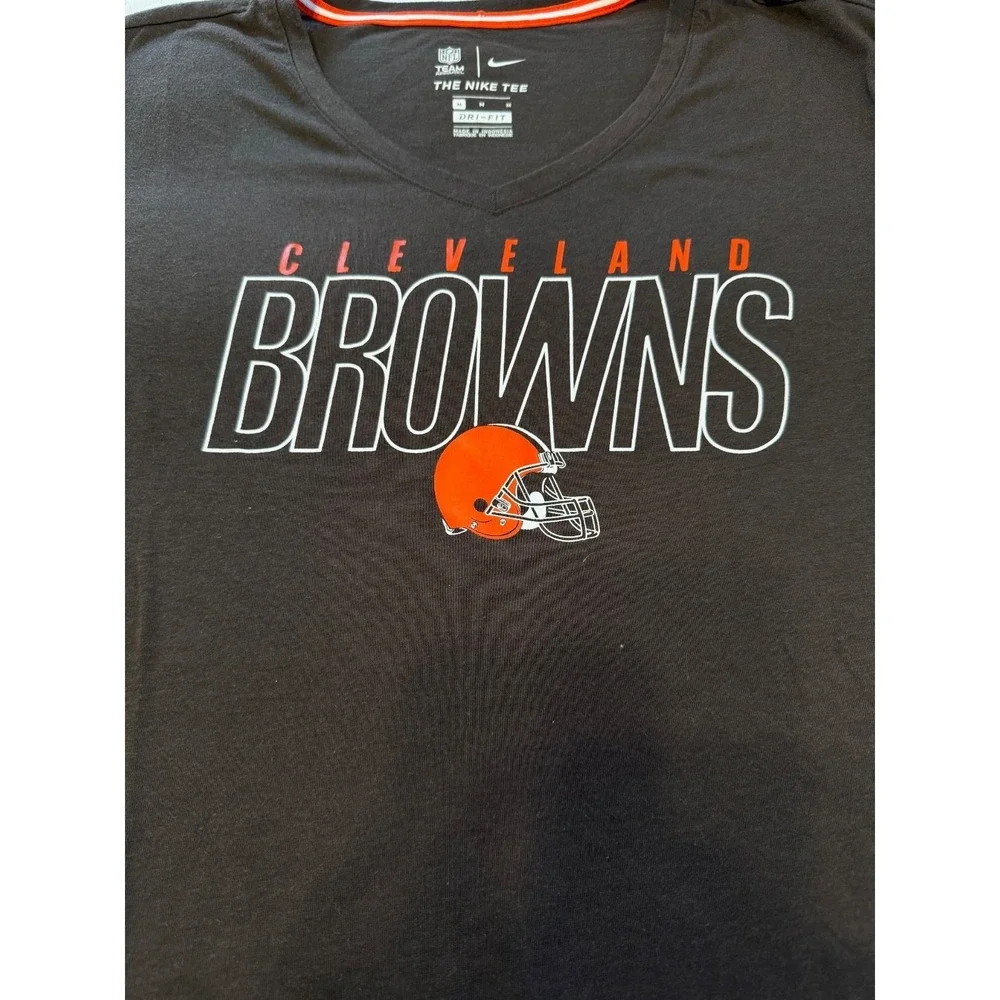 Nike Dri-Fit Cleveland Browns Team Apparel‎ Womens Medium